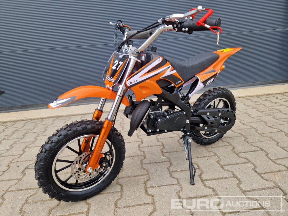 Unused DIRTBIKE 50R-D705 49CC Kids Petrol Motorbike, Automatic - Motorsykkel: bilde 1 Unused DIRTBIKE 50R-D705 49CC Kids Petrol Motorbike, Automatic - Motorsykkel: bilde 1