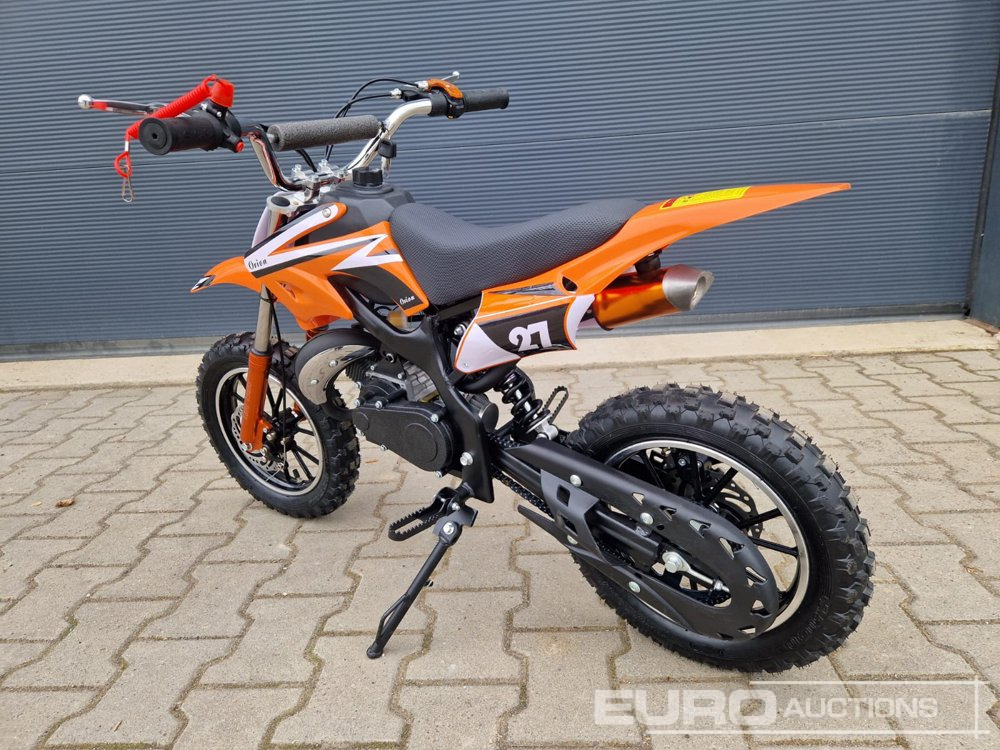 Unused DIRTBIKE 50R-D705 49CC Kids Petrol Motorbike, Automatic - Motorsykkel: bilde 4 Unused DIRTBIKE 50R-D705 49CC Kids Petrol Motorbike, Automatic - Motorsykkel: bilde 4