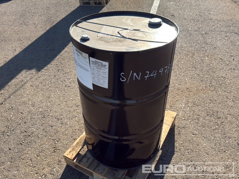 200L Barrel Pre-Diluted Antifreeze - Anleggsmaskiner: bilde 3 200L Barrel Pre-Diluted Antifreeze - Anleggsmaskiner: bilde 3