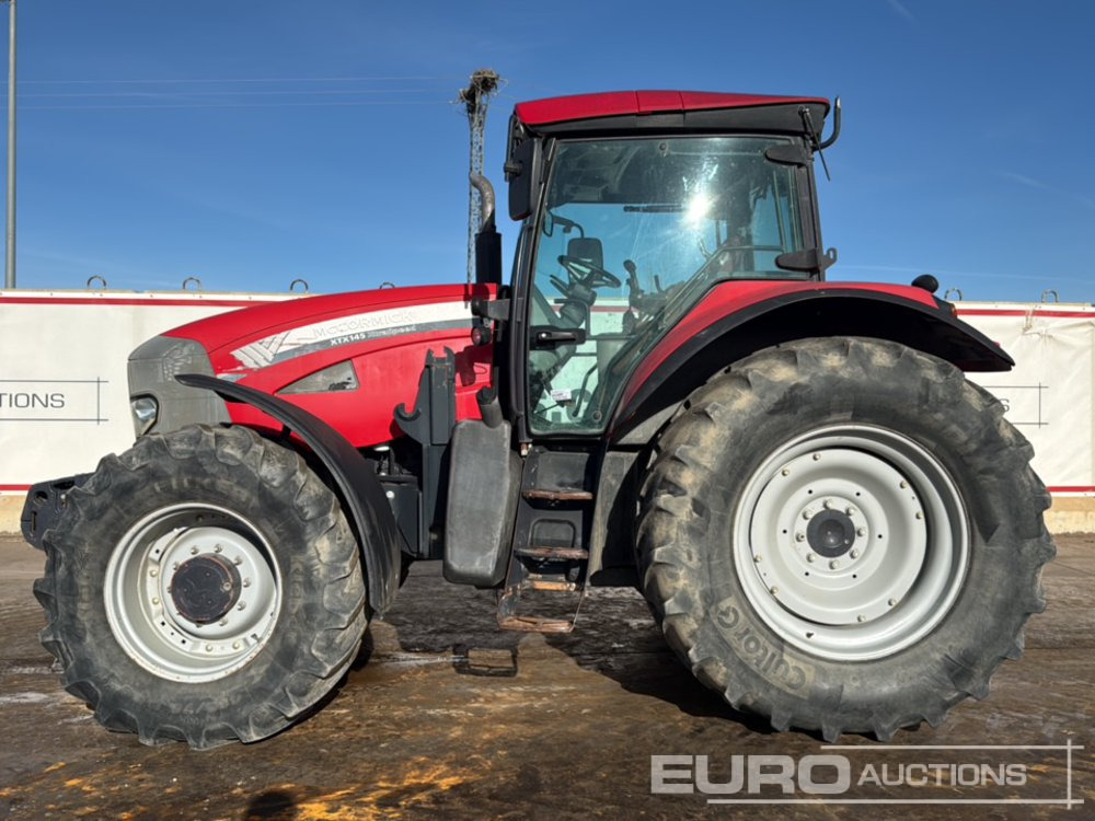 McCormick XTX145 - Traktor: bilde 2 McCormick XTX145 - Traktor: bilde 2