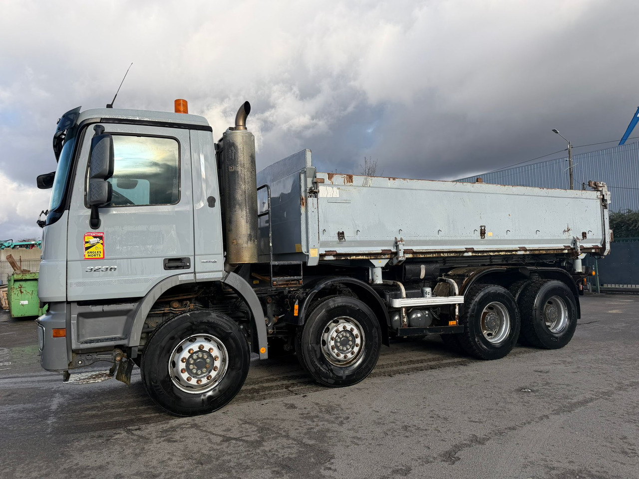 Camion porteur bi-benne AX-614-PE - Tippbil: bilde 2 Camion porteur bi-benne AX-614-PE - Tippbil: bilde 2