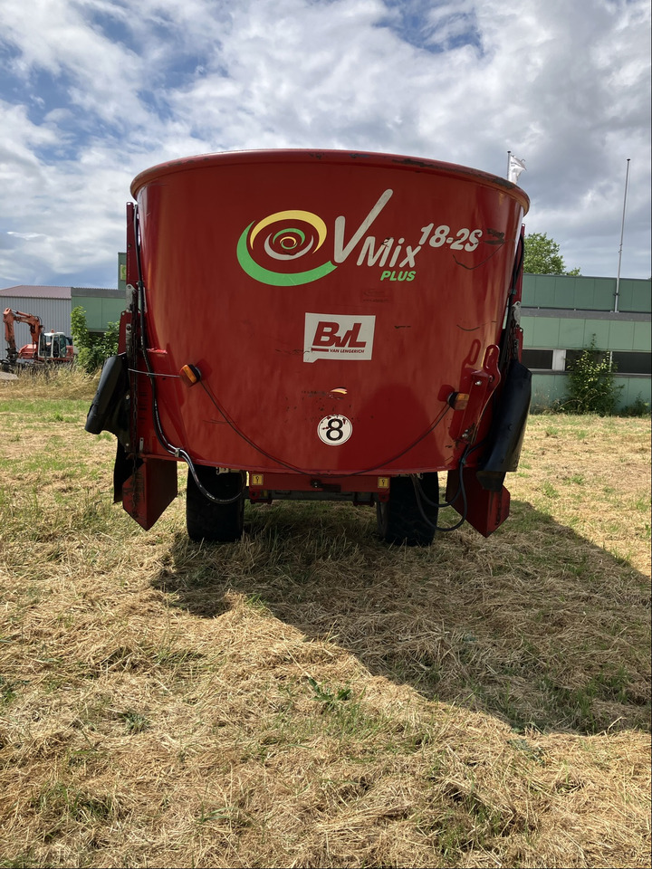 BVL Futtermischwagen V-Mix 18 2S - Fullfôrblander: bilde 4 BVL Futtermischwagen V-Mix 18 2S - Fullfôrblander: bilde 4