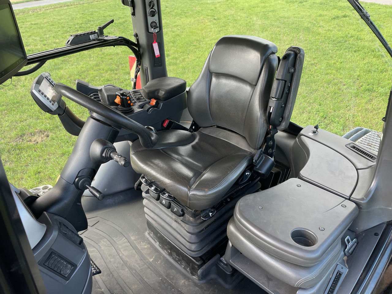 Challenger MT 875 E - Traktor: bilde 4 Challenger MT 875 E - Traktor: bilde 4