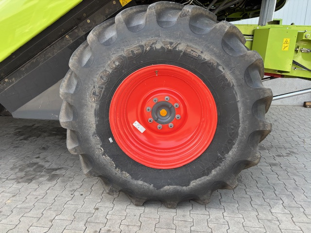 Skurtresker Claas Tucano 320: bilde 16 Skurtresker Claas Tucano 320: bilde 16