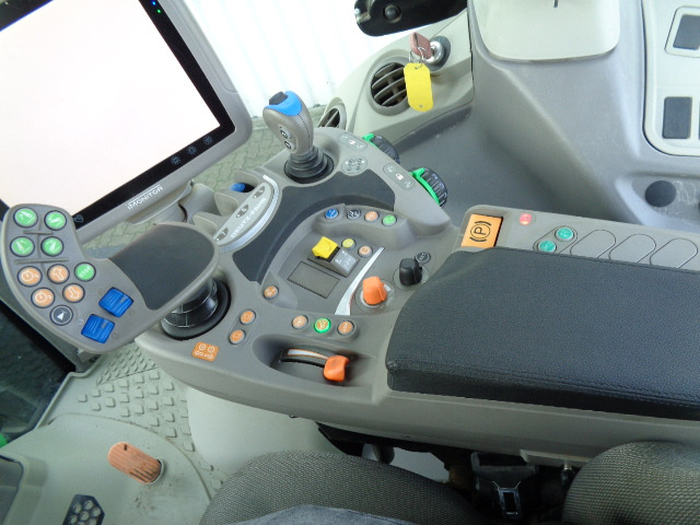 Deutz-Fahr 9340 TTV - Traktor: bilde 5 Deutz-Fahr 9340 TTV - Traktor: bilde 5
