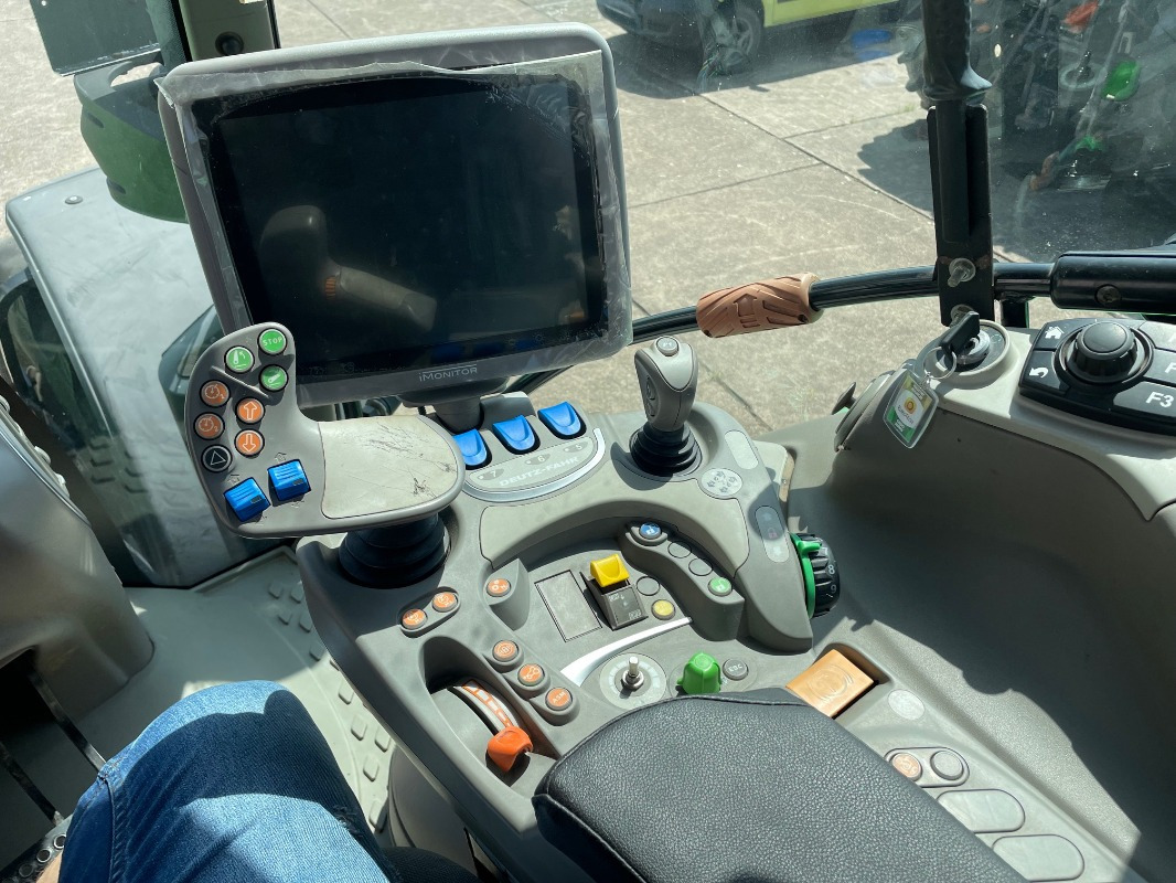Deutz-Fahr Agrotron 7250 TTV - Traktor: bilde 4 Deutz-Fahr Agrotron 7250 TTV - Traktor: bilde 4