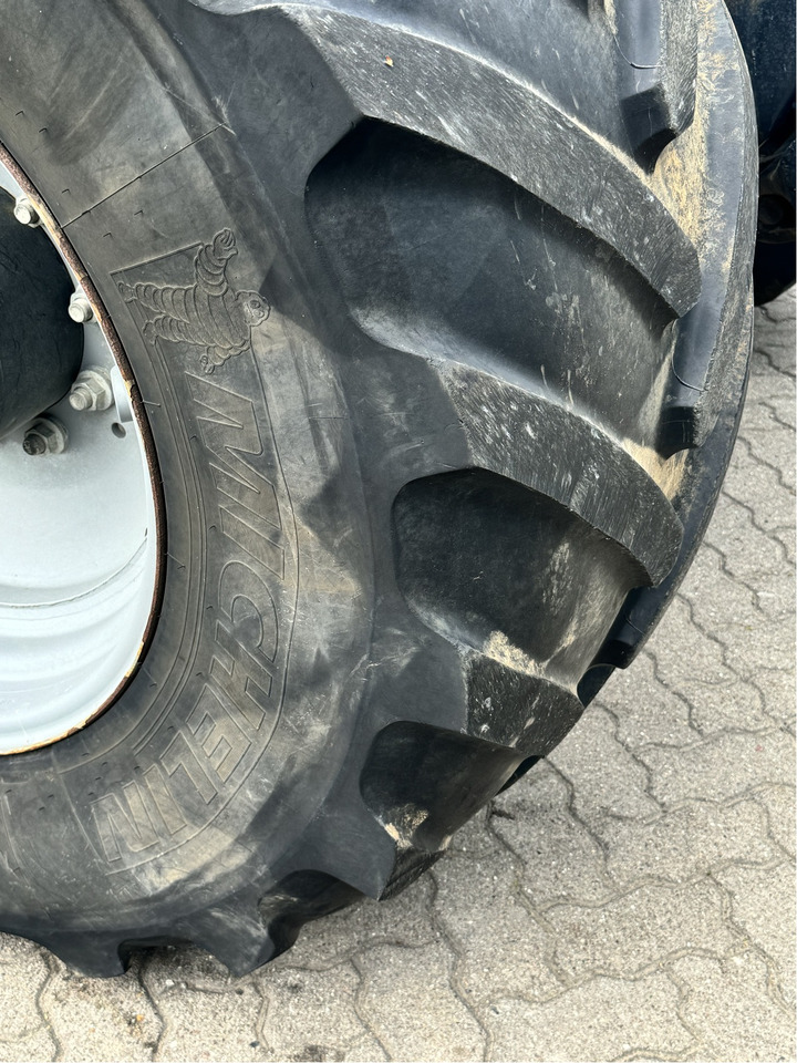 Deutz-Fahr Agrotron 7250 TTV - Traktor: bilde 4 Deutz-Fahr Agrotron 7250 TTV - Traktor: bilde 4