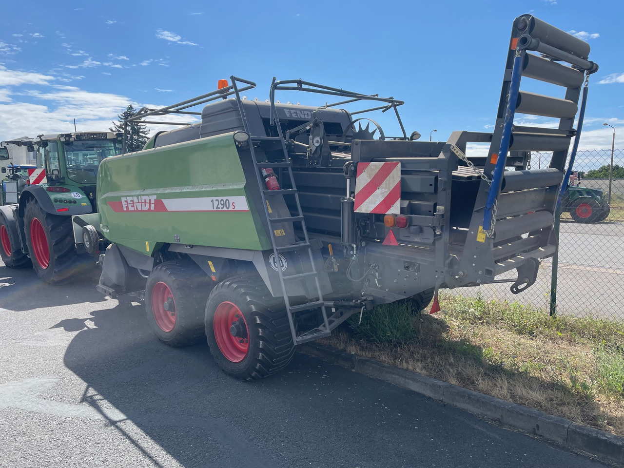 Fendt 1290 Quaderballenpresse - Firkantpresse: bilde 5 Fendt 1290 Quaderballenpresse - Firkantpresse: bilde 5