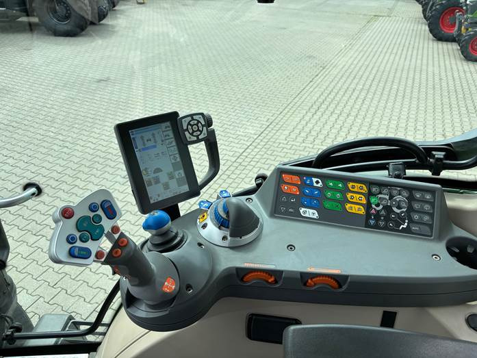 Fendt 313 Vario S4 Profi - Traktor: bilde 2 Fendt 313 Vario S4 Profi - Traktor: bilde 2