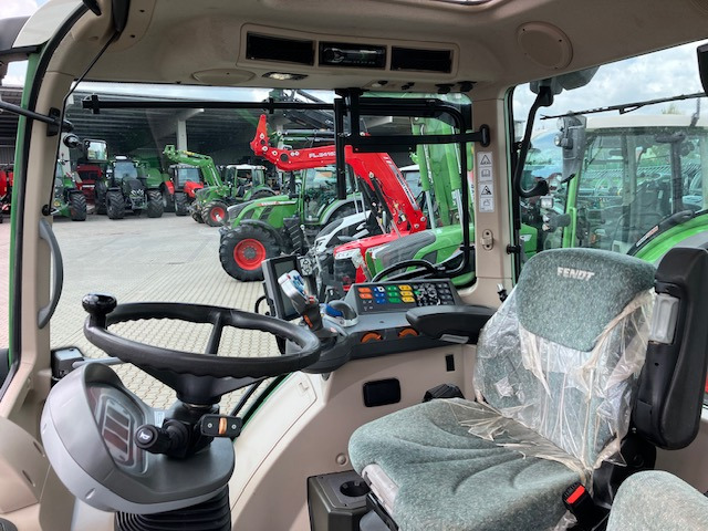 Fendt 313 Vario S4 Profi - Traktor: bilde 3 Fendt 313 Vario S4 Profi - Traktor: bilde 3