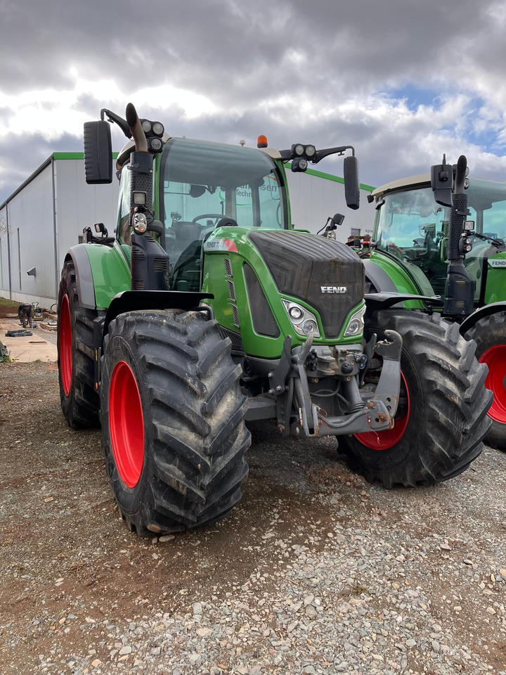Fendt 720 Vario S4 ProfiPlus - Traktor: bilde 3 Fendt 720 Vario S4 ProfiPlus - Traktor: bilde 3