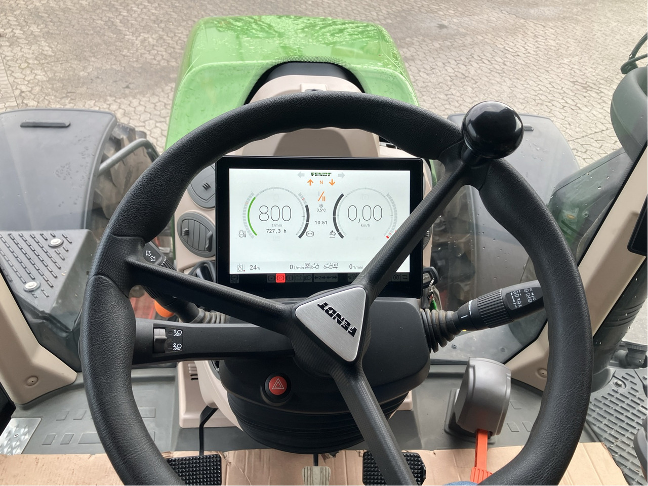 Fendt 724 Vario Gen6 Power Setting2 - Traktor: bilde 4 Fendt 724 Vario Gen6 Power Setting2 - Traktor: bilde 4
