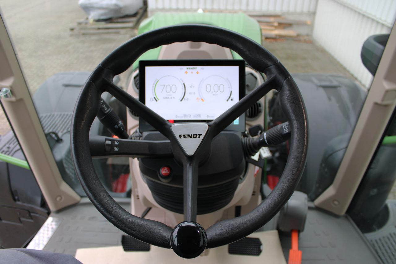 Fendt 726 Vario Gen7 Power Setting2 - Traktor: bilde 4 Fendt 726 Vario Gen7 Power Setting2 - Traktor: bilde 4