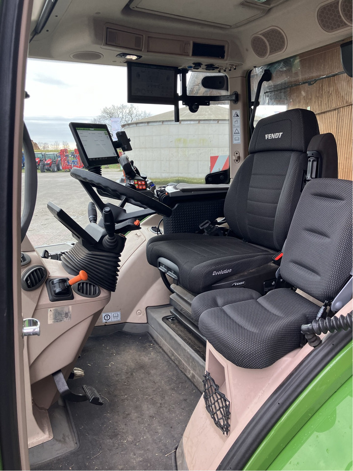 Fendt 728 Vario Gen7 - Traktor: bilde 2 Fendt 728 Vario Gen7 - Traktor: bilde 2