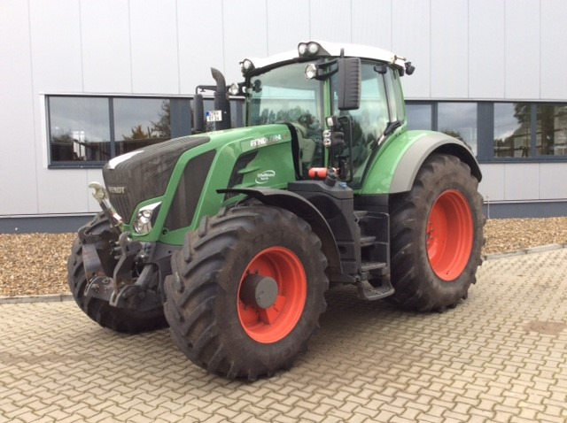 Fendt 824 Vario S4 Profi - Traktor: bilde 1 Fendt 824 Vario S4 Profi - Traktor: bilde 1