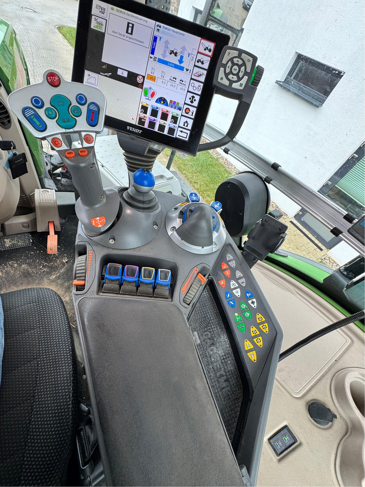 Fendt 933 Vario Gen6 Profi Plus - Traktor: bilde 2 Fendt 933 Vario Gen6 Profi Plus - Traktor: bilde 2
