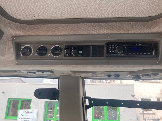 Fendt Favorit 714 Vario - Traktor: bilde 2 Fendt Favorit 714 Vario - Traktor: bilde 2