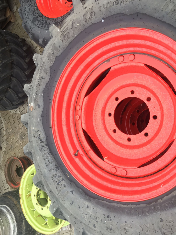 Fendt Trelleborg 480/70R42 14.9R30 - Dekk og felger: bilde 3 Fendt Trelleborg 480/70R42 14.9R30 - Dekk og felger: bilde 3