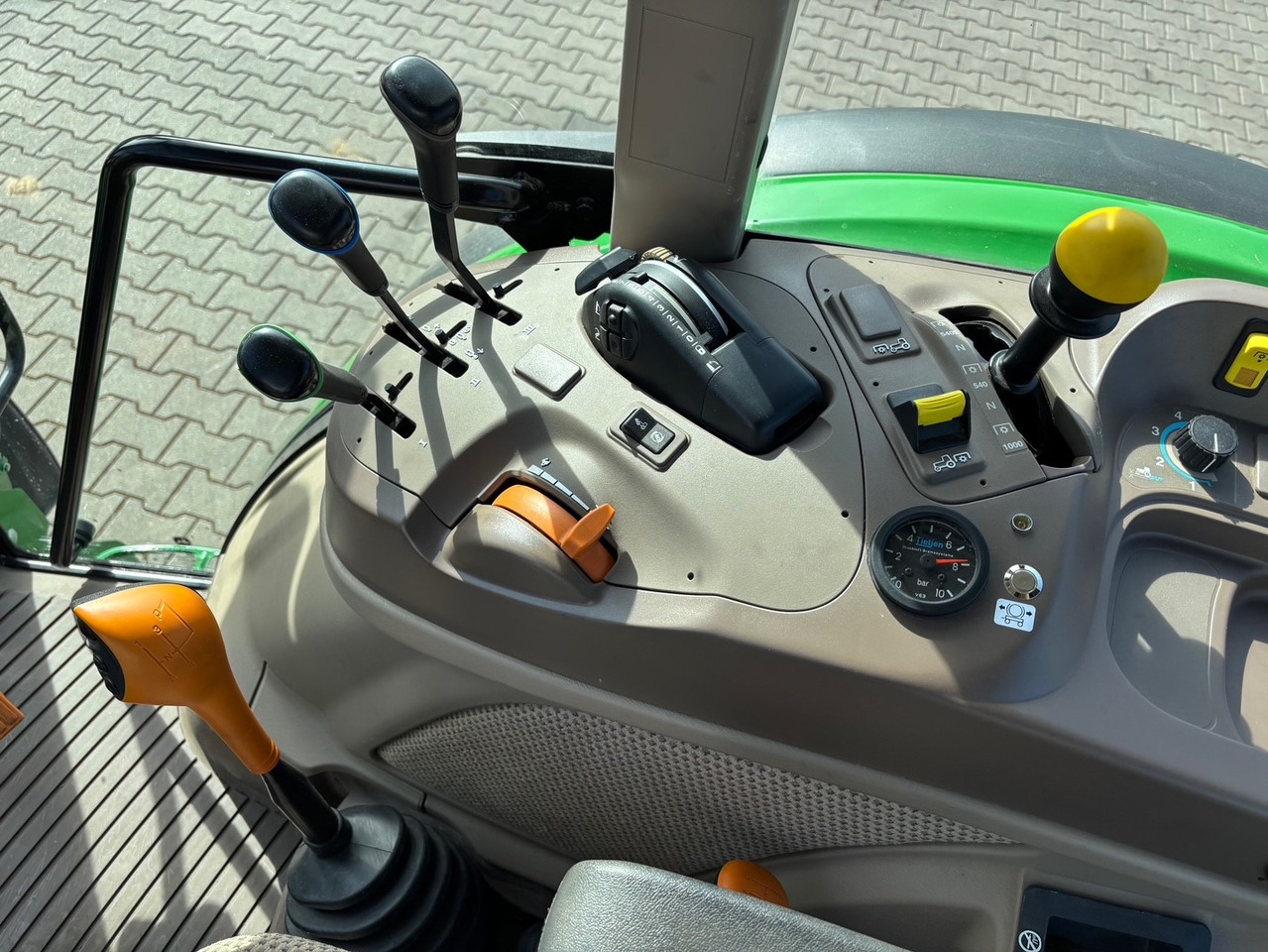 John Deere 5090 M - Traktor: bilde 3 John Deere 5090 M - Traktor: bilde 3