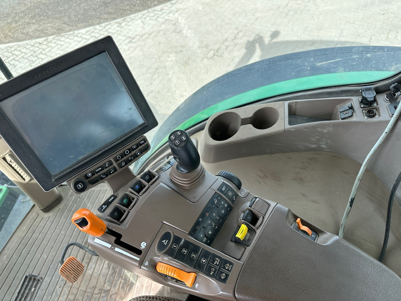 John Deere 7230R - Traktor: bilde 2 John Deere 7230R - Traktor: bilde 2