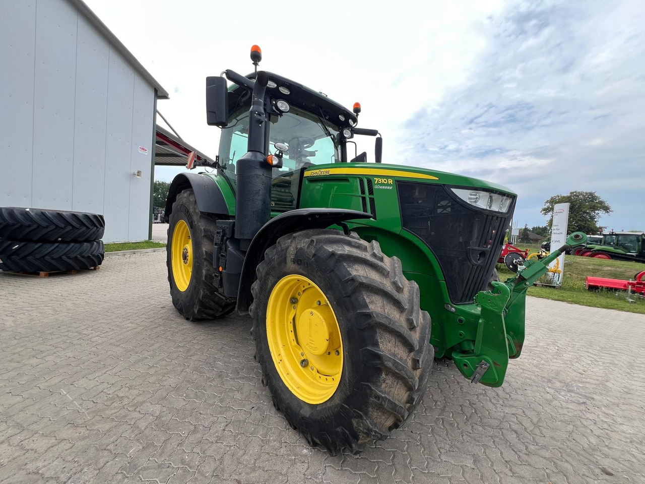 John Deere 7310 R - Traktor: bilde 1 John Deere 7310 R - Traktor: bilde 1