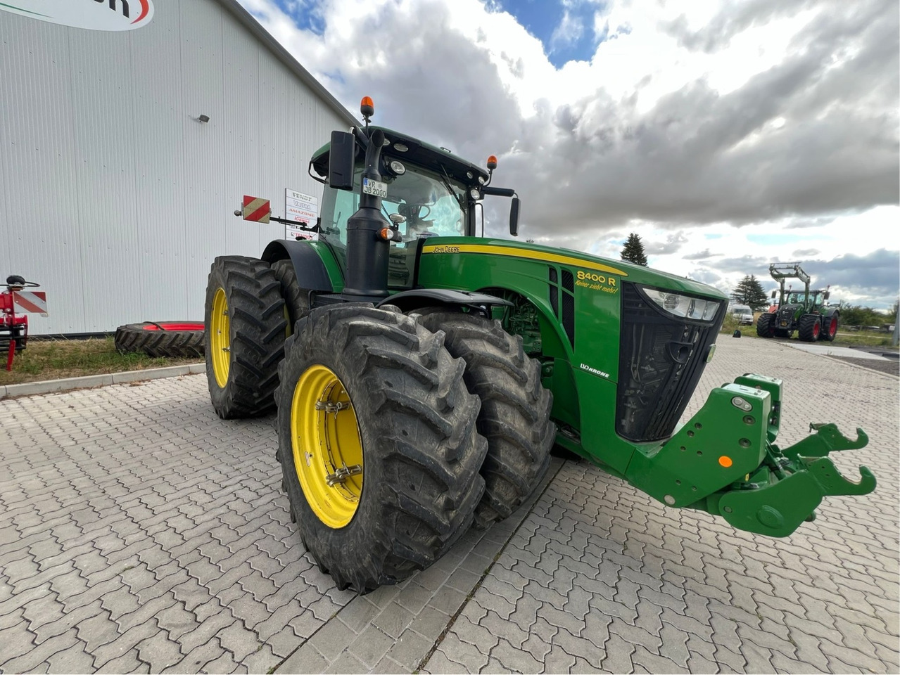 Traktor John Deere 8400 R: bilde 1