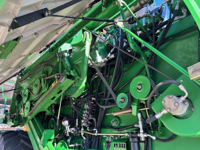 John Deere T660 i Hillmaster - Skurtresker: bilde 3 John Deere T660 i Hillmaster - Skurtresker: bilde 3