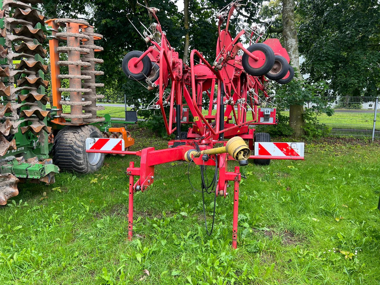 Lely Heuwender 1020 T - Høyvender: bilde 1 Lely Heuwender 1020 T - Høyvender: bilde 1