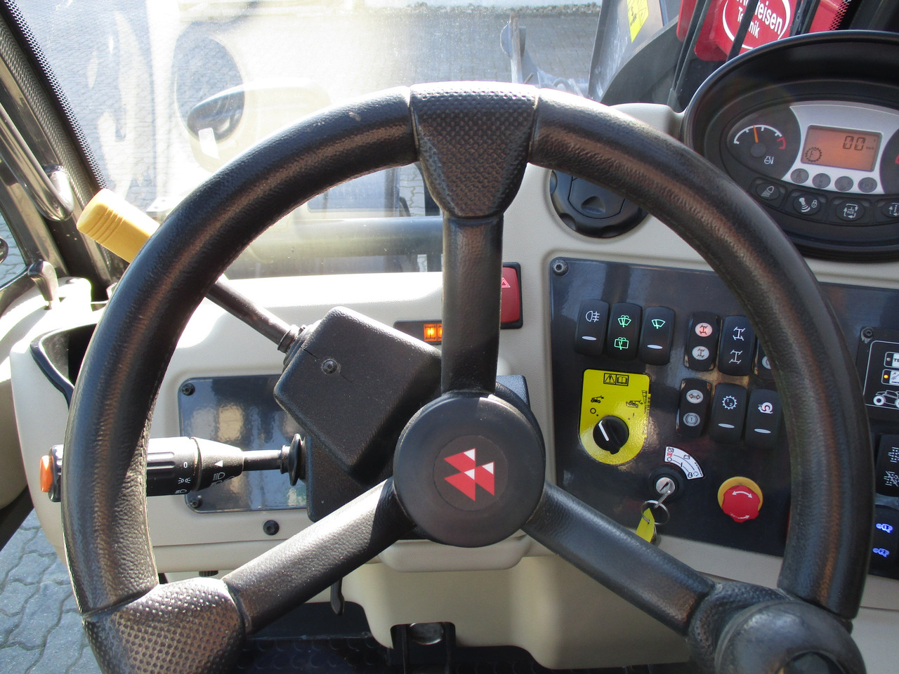 Massey Ferguson TH 7038 T4f - Laster: bilde 3 Massey Ferguson TH 7038 T4f - Laster: bilde 3