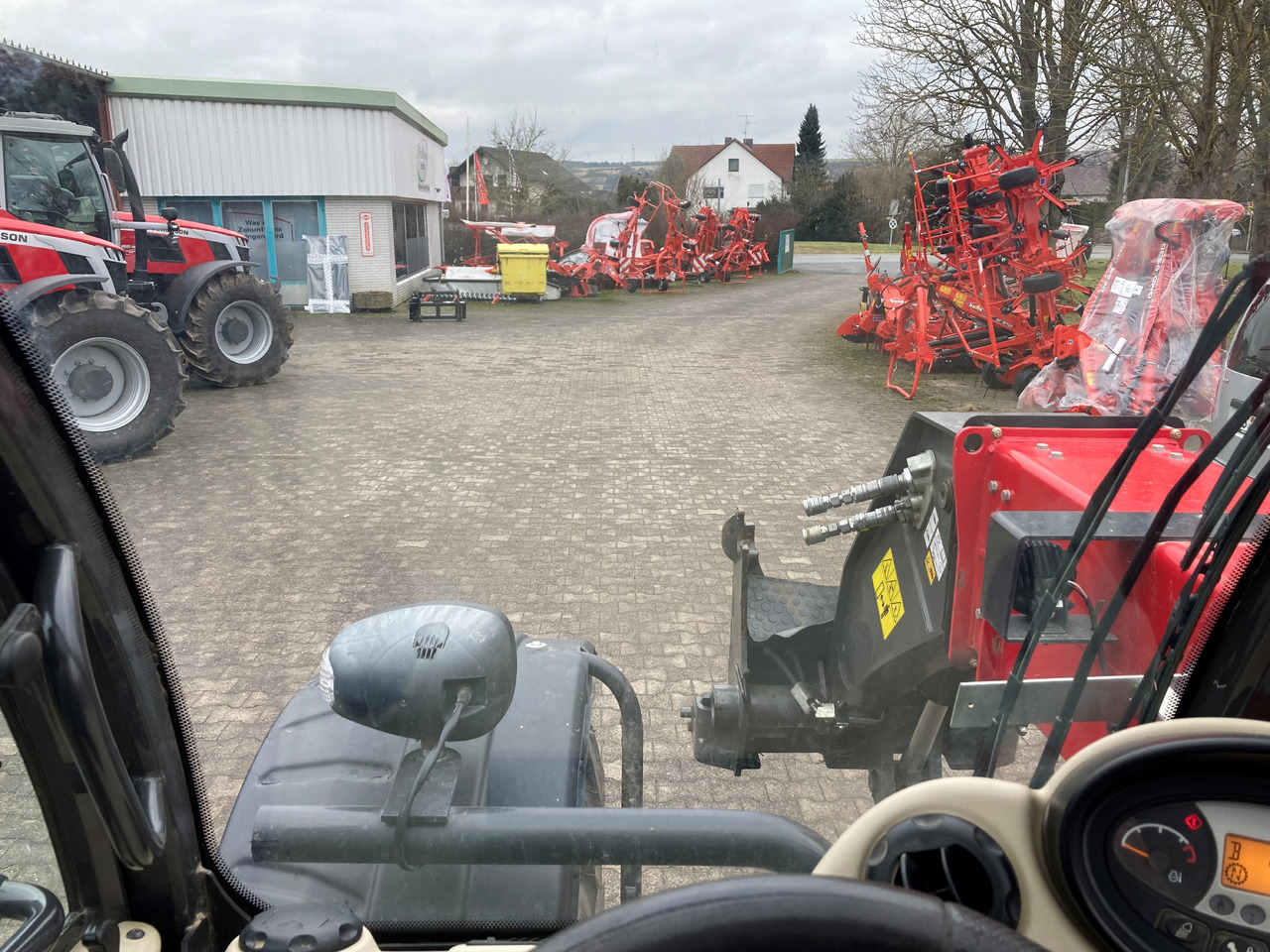 Massey Ferguson Telekoplader TH 7038 - Teleskoplastere: bilde 4 Massey Ferguson Telekoplader TH 7038 - Teleskoplastere: bilde 4