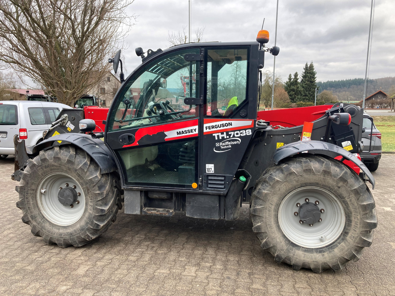 Massey Ferguson Telekoplader TH 7038 - Teleskoplastere: bilde 1 Massey Ferguson Telekoplader TH 7038 - Teleskoplastere: bilde 1