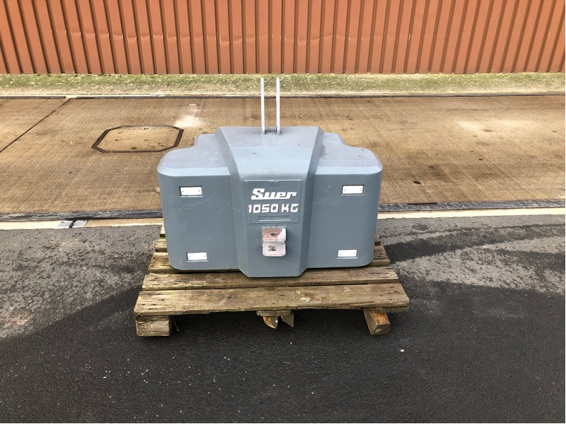 Suer 1.050kg SM Schwerbetongewich - Traktor: bilde 1 Suer 1.050kg SM Schwerbetongewich - Traktor: bilde 1