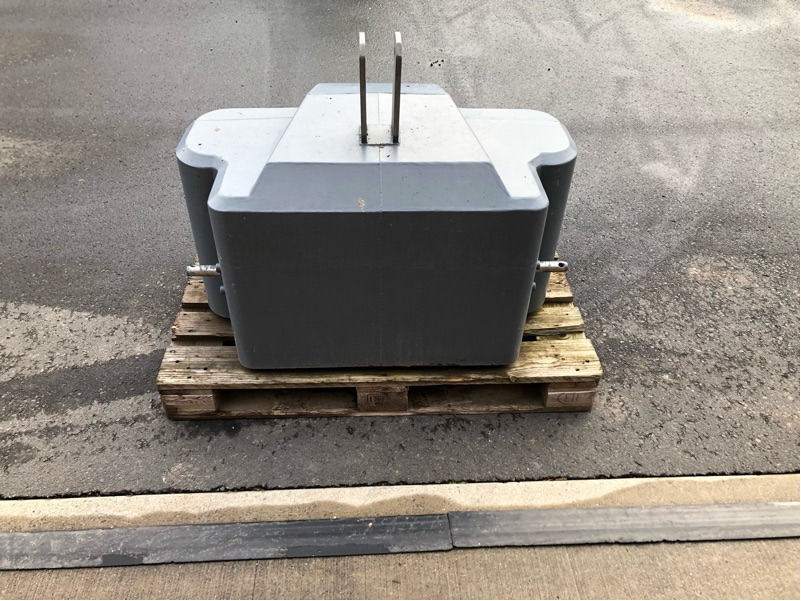 Suer 1.050kg SM Schwerbetongewich - Traktor: bilde 3 Suer 1.050kg SM Schwerbetongewich - Traktor: bilde 3