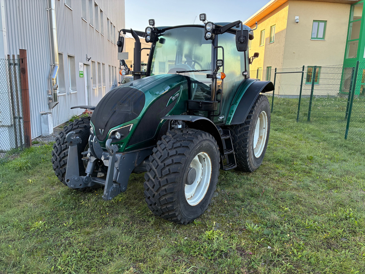 Valtra A114MH4 AC 71.5 - Traktor: bilde 1 Valtra A114MH4 AC 71.5 - Traktor: bilde 1