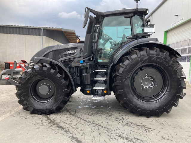 Valtra Q 265 - Traktor: bilde 1 Valtra Q 265 - Traktor: bilde 1