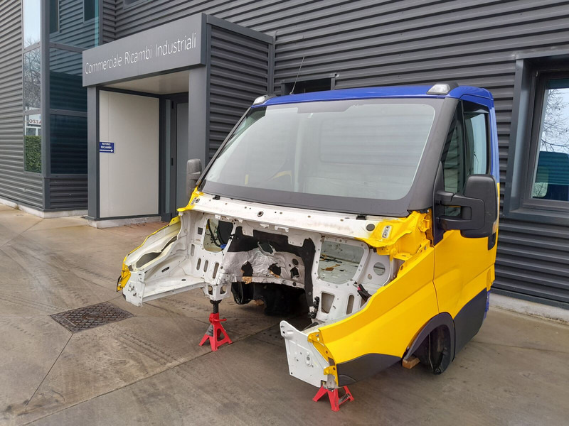 Iveco DAILY - Førerhus og interiør for Lastebil: bilde 1 Iveco DAILY - Førerhus og interiør for Lastebil: bilde 1