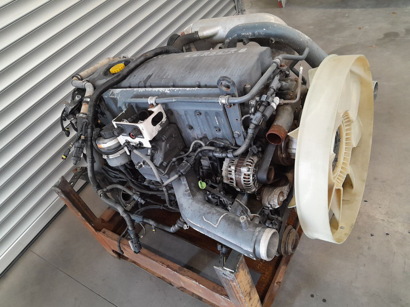 Iveco F2BE0681 EURO 3 STRALIS CURSOR 8 - Motor for Lastebil: bilde 1 Iveco F2BE0681 EURO 3 STRALIS CURSOR 8 - Motor for Lastebil: bilde 1