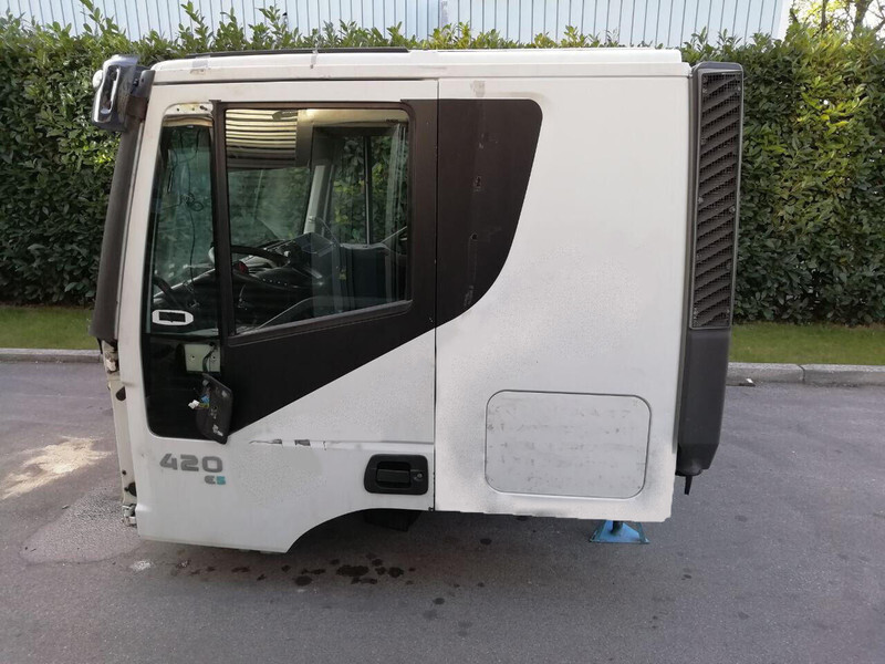 Iveco STRALIS AT Euro 5 - Førerhus og interiør for Lastebil: bilde 4 Iveco STRALIS AT Euro 5 - Førerhus og interiør for Lastebil: bilde 4