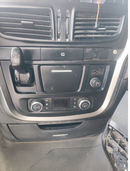 Førerhus og interiør for Lastebil Iveco STRALIS HI-WAY Euro 6: bilde 14 Førerhus og interiør for Lastebil Iveco STRALIS HI-WAY Euro 6: bilde 14