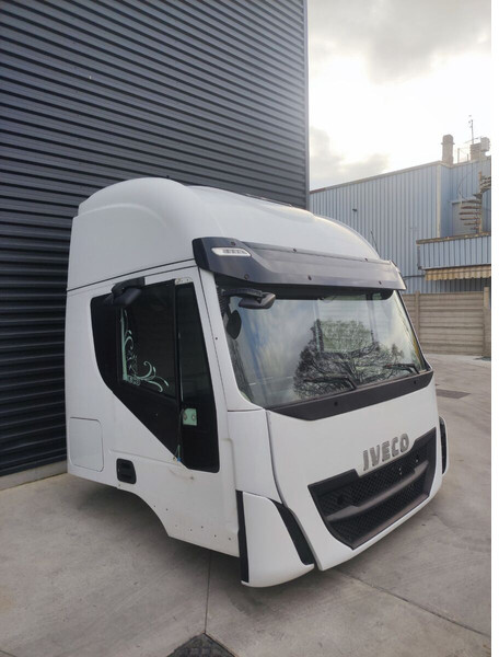 Førerhus og interiør for Lastebil Iveco STRALIS HI-WAY Euro 6: bilde 7 Førerhus og interiør for Lastebil Iveco STRALIS HI-WAY Euro 6: bilde 7