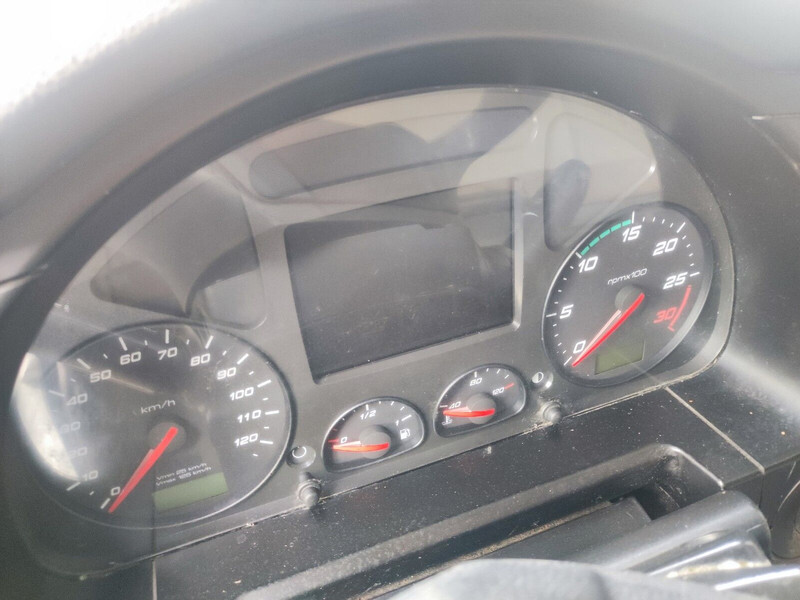 Førerhus og interiør for Lastebil Iveco STRALIS HI-WAY Euro 6: bilde 15 Førerhus og interiør for Lastebil Iveco STRALIS HI-WAY Euro 6: bilde 15