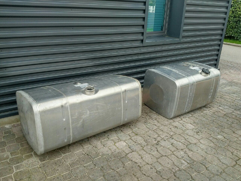 MAN 480 + 375 L - Drivstofftank for Lastebil: bilde 3 MAN 480 + 375 L - Drivstofftank for Lastebil: bilde 3