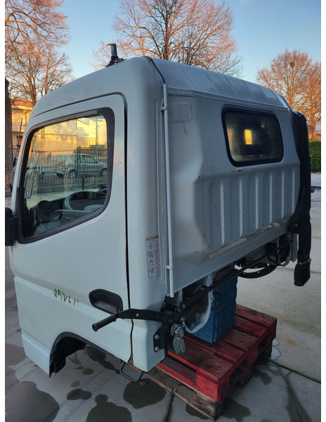 Mitsubishi Fuso "S" Fuso - Førerhus og interiør for Lastebil: bilde 5 Mitsubishi Fuso "S" Fuso - Førerhus og interiør for Lastebil: bilde 5