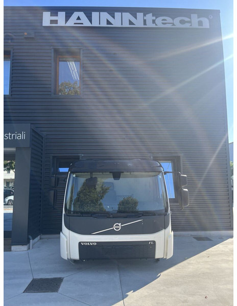 Volvo Day Cab - Førerhus og interiør for Lastebil: bilde 2 Volvo Day Cab - Førerhus og interiør for Lastebil: bilde 2