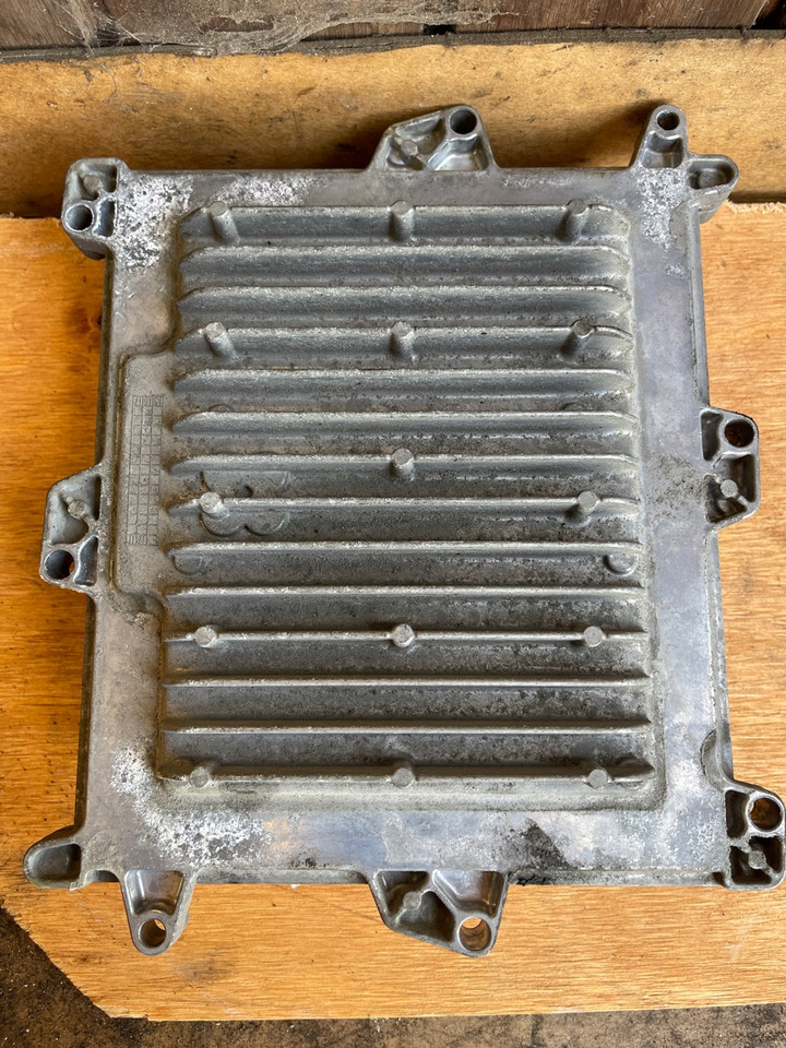 MAN ENGINE ECU 51.25804-7674 - Styreenhet for Lastebil: bilde 2 MAN ENGINE ECU 51.25804-7674 - Styreenhet for Lastebil: bilde 2