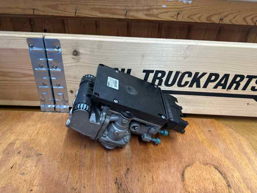 MAN FOOT BREAKE VALVE 81.52130-6311 - Bremseventil for Lastebil: bilde 2 MAN FOOT BREAKE VALVE 81.52130-6311 - Bremseventil for Lastebil: bilde 2