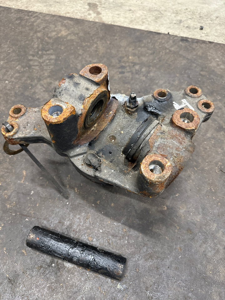 MAN STEERING KNUCKLE RIGHT 81.44201-6284 - Styresnekke for Lastebil: bilde 1 MAN STEERING KNUCKLE RIGHT 81.44201-6284 - Styresnekke for Lastebil: bilde 1