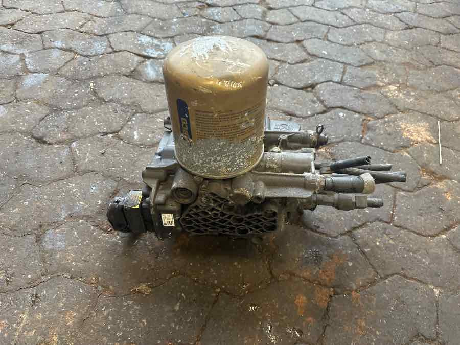 MERCEDES AIR VALVE A0014460664 - Reservedeler for Buss: bilde 1 MERCEDES AIR VALVE A0014460664 - Reservedeler for Buss: bilde 1