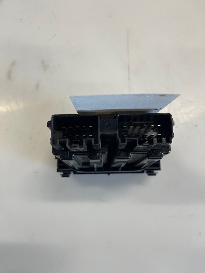 SCANIA CONTRTOL PANEL 2595736 - Instrumentpanel for Lastebil: bilde 3 SCANIA CONTRTOL PANEL 2595736 - Instrumentpanel for Lastebil: bilde 3