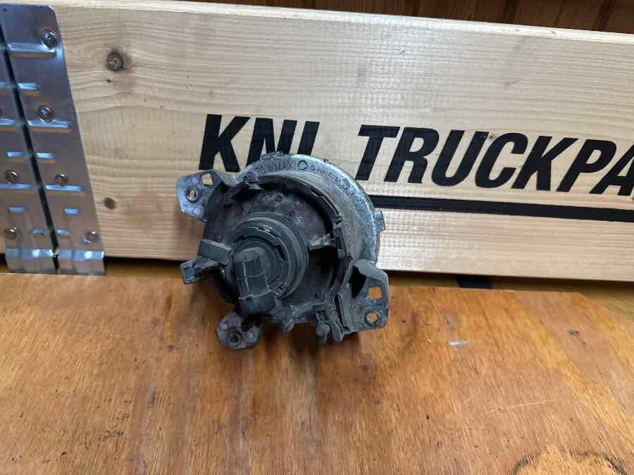 SCANIA FOG LAMP 1852569 - Lys/ Belysning for Lastebil: bilde 2 SCANIA FOG LAMP 1852569 - Lys/ Belysning for Lastebil: bilde 2